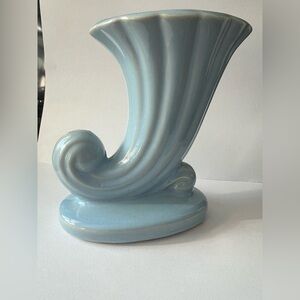 Vintage Shawnee Pottery (USA)